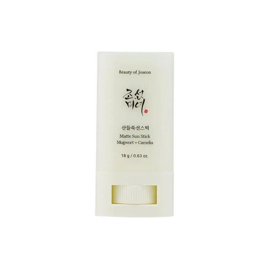 alt="Beauty of Joseon Matte Sun Stick Mugwort + Camelia SPF 50+ PA++++ – protector solar en barra de acabado mate con artemisa y camelia, ideal para piel grasa, control de brillo y fácil aplicación Modum Chile"