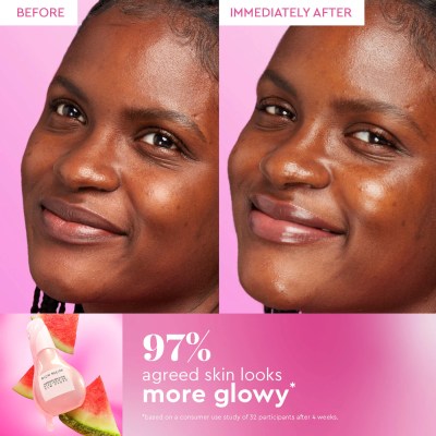 Modelo de Modum Chile antes y después de aplicar Glow Recipe Watermelon Glow Niacinamide Dew Drops, mostrando una piel visiblemente más luminosa y con mayor brillo inmediato sobre un fondo rosado; incluye porcentaje que indica que el 97% notó una apariencia más glowy tras 4 semanas de uso.