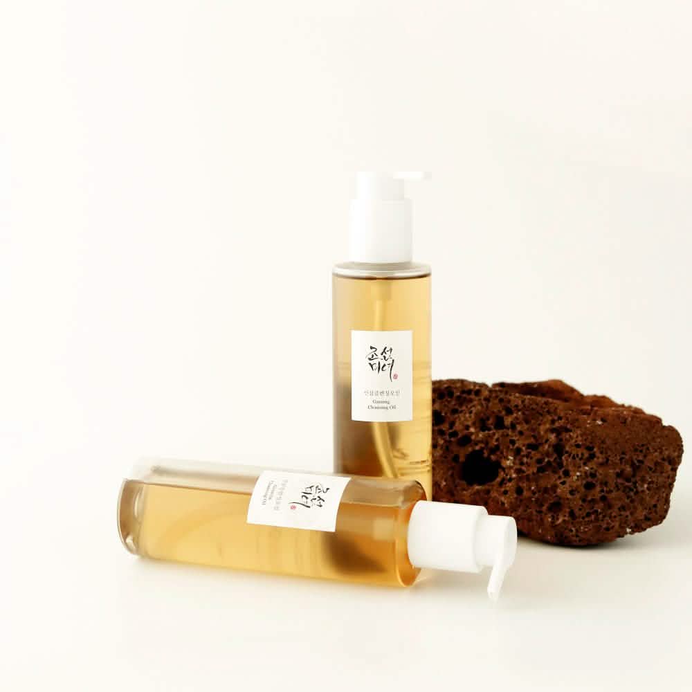 Beauty of Joseon Ginseng Cleansing Oil - Aceite Limpiador 2 Beauty of Joseon Cleansing Oil mostrando aplicación y textura ligera