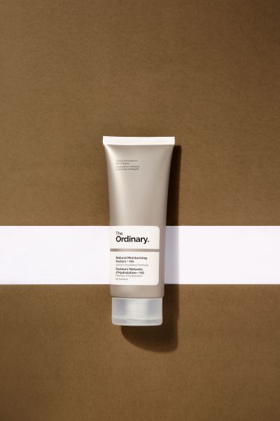crema-hidratante-the-ordinary-natural-moisturizing-factors-ha-1-nuria-serrano-esquire-655dfd29cb36f Crema hidratante The Ordinary Natural Moisturizing Factors + HA con ácido hialurónico, fórmula nutritiva para hidratar y proteger la piel en Chile