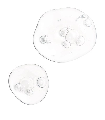 niacinamide-the-ordinary alt="Textura sérum Niacinamida 10% + Zinc 1% The Ordinary transparente con burbujas, fórmula ligera para reducir poros y controlar grasa facial"